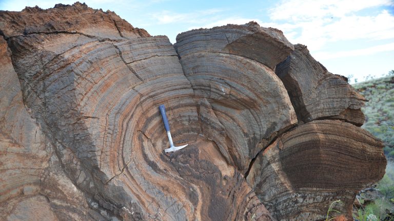 Koliko je star život na Zemlji?